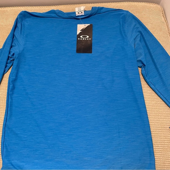 Oakley Melange Long Sleeve Rash Guard - Picture 4 of 5